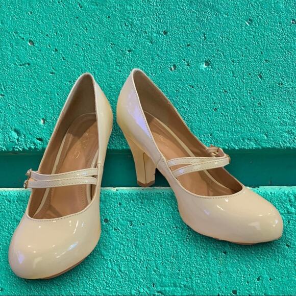 Journey collection shoes Mary Jane heels round toe all man made materials 7 - Picture 10 of 10